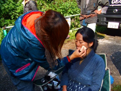 sfc-メイク中.jpg