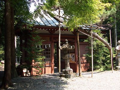 石楯尾神社（名倉）